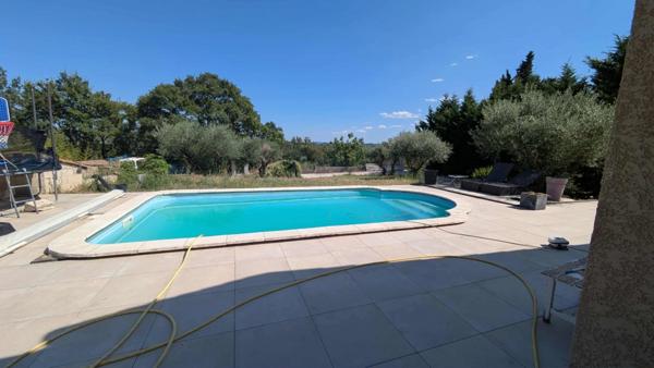 SAINT CHRISTOL LES ALES (30) À VENDRE – Superbe propriété avec deux logements, piscine, dépendances et plus de 2,6 hectares de terrain