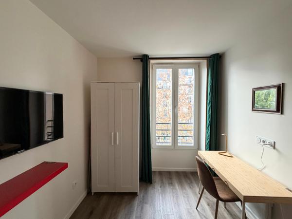 Paris 18 - 2 pièces - Refait à neuf