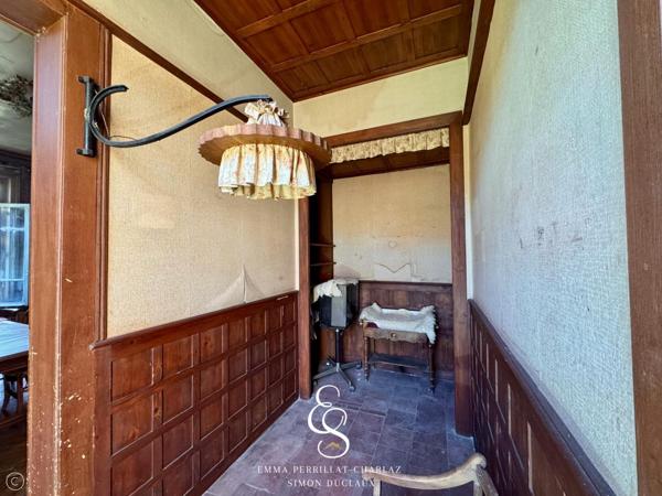 Une maison de maître à restaurer, parfaite alliance entre caractère et opportunité.