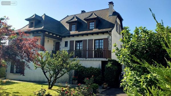 Maison à vendre à Aurillac dans le Cantal (15000), ref : MG/2353