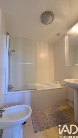 Maison à vendre 5 pièces 99 m² Vernoil-le-Fourrier