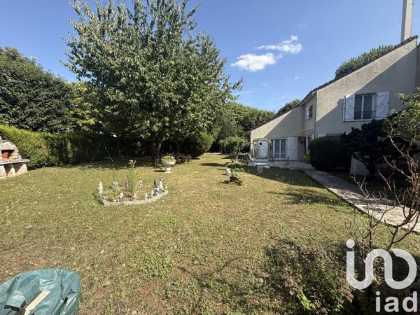 Maison à vendre 5 pièces 120 m² Savigny-le-Temple
