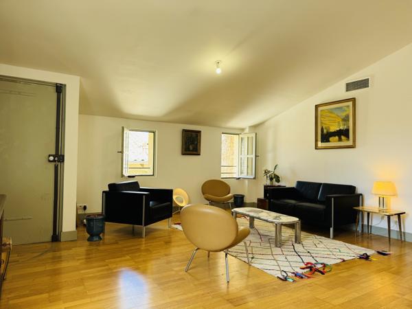 Carpentras (84200) Superbe appartement proche de la Mairie