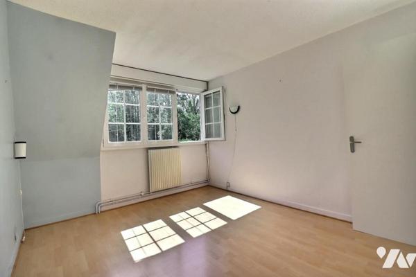 Breuillet - Port-Sud : maison familiale 5 chambres avec terrasse et jardin