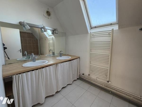 Breuillet - Port-Sud : maison familiale 5 chambres avec terrasse et jardin