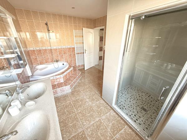Villa d’exception de 230 m² avec piscine