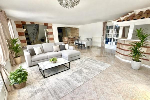 Villa d’exception de 230 m² avec piscine