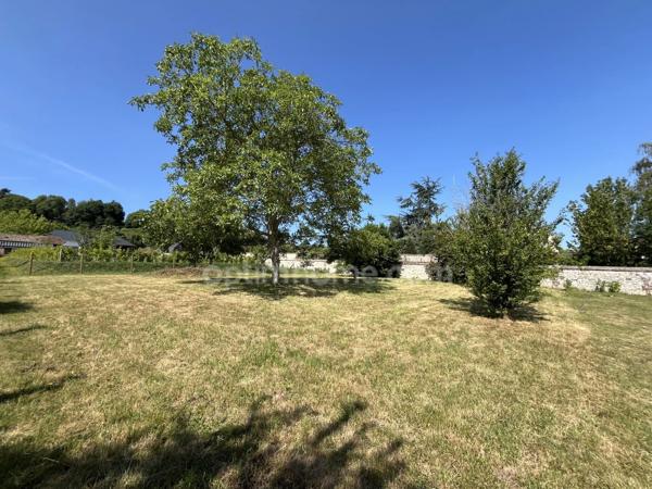 Honfleur centre - Terrain à bâtir borné et viabilisé - 950 m2 environ