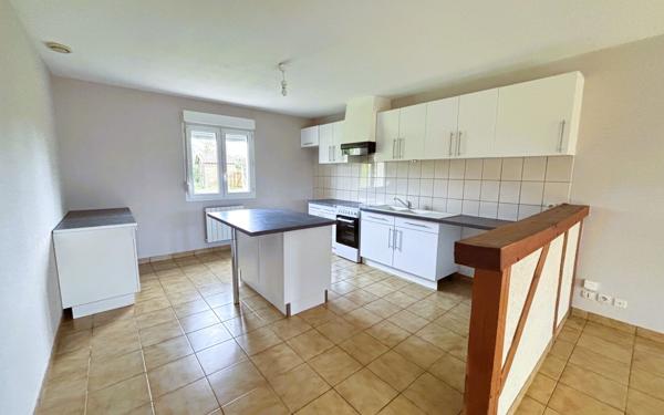 Maison à louer    4 pièces •  Radon