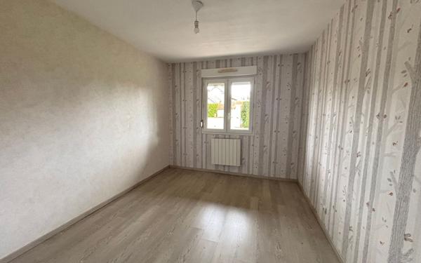 Maison à louer    4 pièces •  Radon