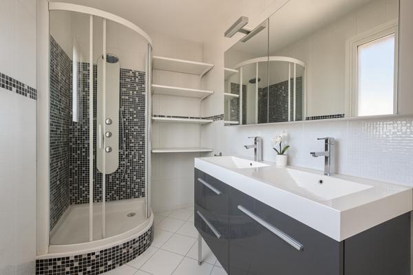 Appartement 3 pièces - 64 m² Exclusivité efficity