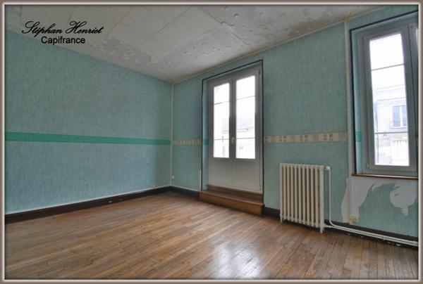 Dpt Ardennes (08), à vendre VOUZIERS immeuble