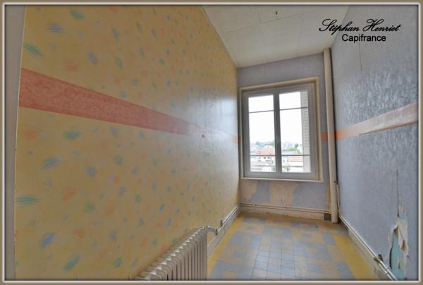 Dpt Ardennes (08), à vendre VOUZIERS immeuble