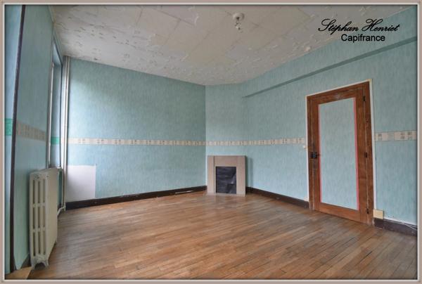 Dpt Ardennes (08), à vendre VOUZIERS immeuble