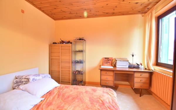 Maison à vendre    8 pièces • 220 m2 Meximieux