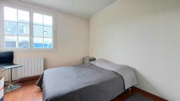 Maison CHAUMONTEL - 6 pièces