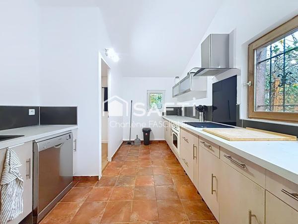 Maison pleine de charme, proche centre et vue dégagée !