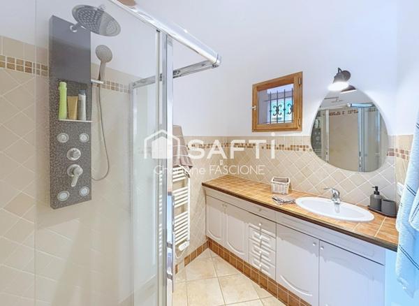 Maison pleine de charme, proche centre et vue dégagée !