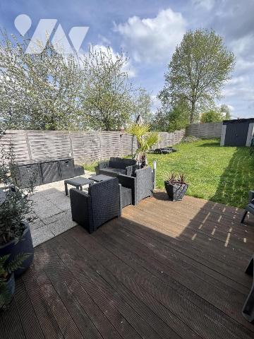 A VENDRE SECLIN Maison récente 3 chambres garage et jardin.