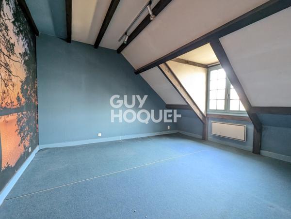 MAISON À VENDRE DE 9 PIÈCES DE 223,00 M²