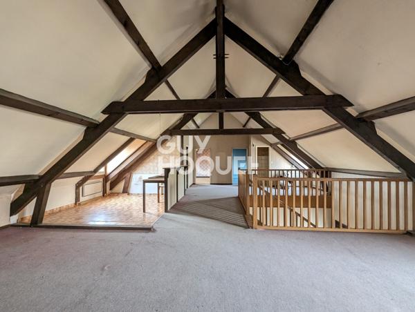 MAISON À VENDRE DE 9 PIÈCES DE 223,00 M²