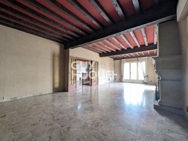 MAISON À VENDRE DE 9 PIÈCES DE 223,00 M²