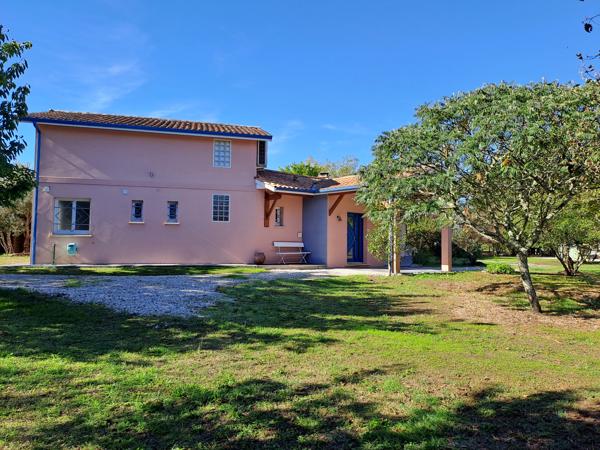 Maison familiale sur jolie parcelle végétalisée