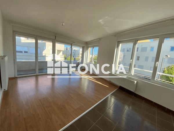 Location Appartement 3 pièces 63.53 m² - 41 RUE DE VERDUN Tours 37100