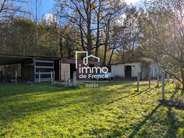 Maison à 10 mn d'Angers terrain 22 000 m²