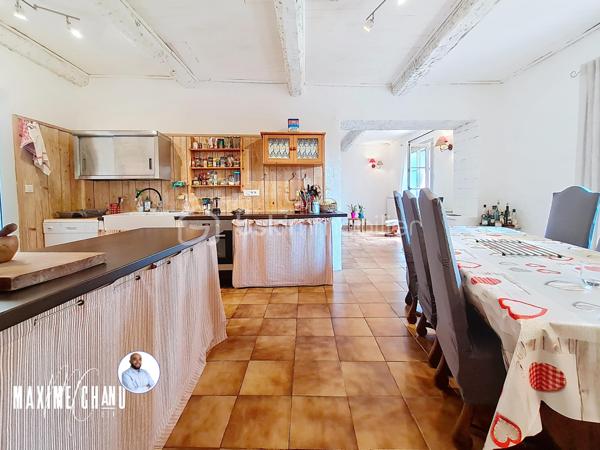 Maison de village de 195 m²