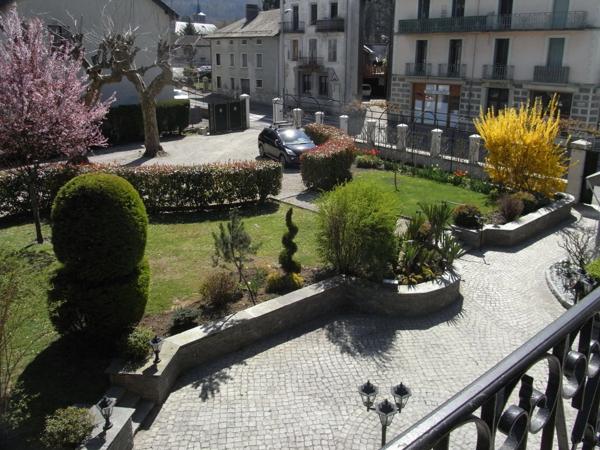 Murs d'hôtel restaurant à vendre VALGELON-LA ROCHETTE (73) - 406 m² + sous sol, sur parcelle de 1 053m²