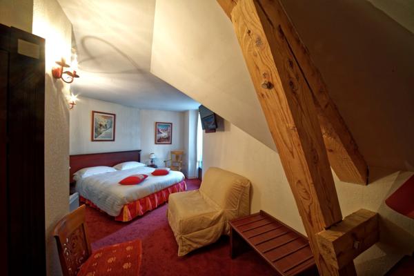 Murs d'hôtel restaurant à vendre VALGELON-LA ROCHETTE (73) - 406 m² + sous sol, sur parcelle de 1 053m²