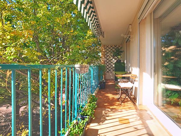 Appartement T4 à Martigues Ferrières, refait à neuf, avec balcon