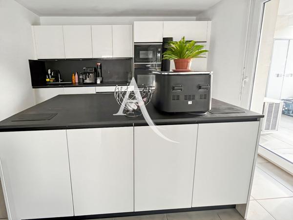 À vendre Appartement T4 récent avec terrasse et garage double, Les Caillols, Marseille 13012