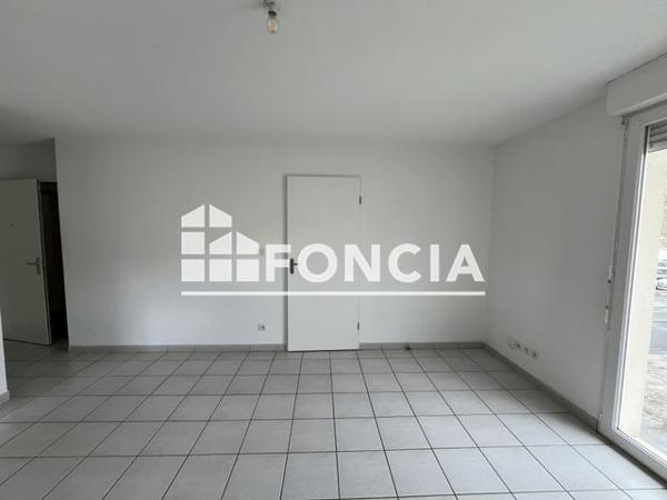 Location Appartement 2 pièces 39.47 m² - IMPASSE DU PONT DE VARS Angouleme 16000