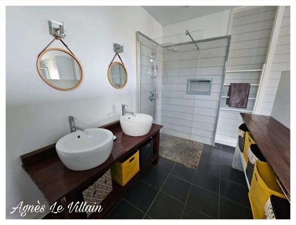 Maison Vue Mer + Bungalow dans le Bourg