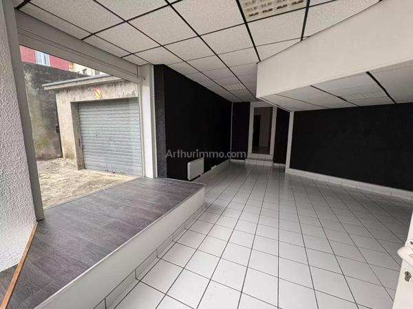 Location Local commercial 2 pièces 80 m2 à Lourdes
