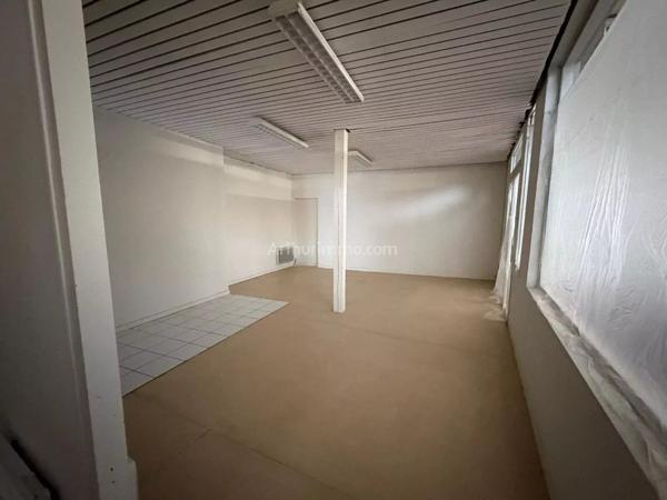 Location Local commercial 2 pièces 80 m2 à Lourdes