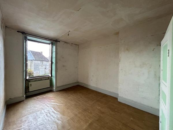Maison à vendre 11 pièces LES GRANDS CHEZEAUX (87)