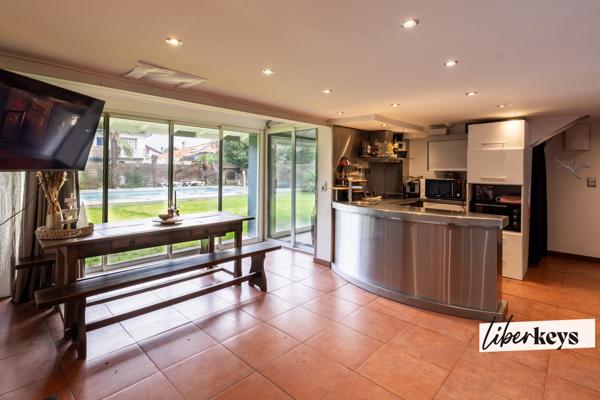 Grande villa avec piscine - Montbrun