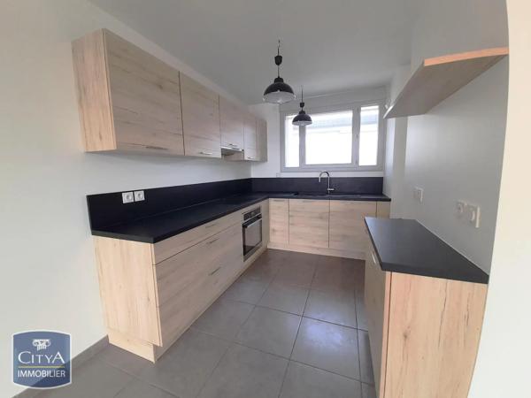 Appartement à louer 3 pièces 63.1m² Coublevie (38500)