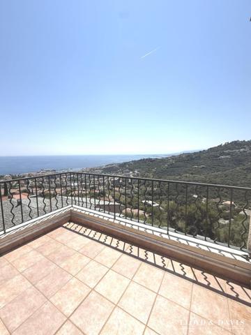 maison familiale confortable avec vue panoramique