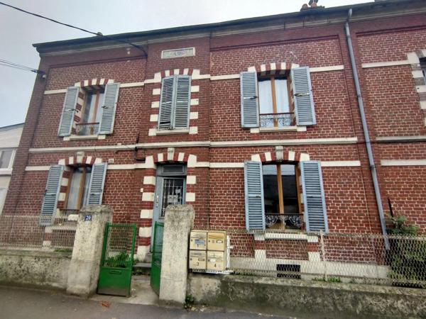 Vente                                                      Appartement
                        
                     2 pièces                      26 m2                     à Villers-Cotterêts