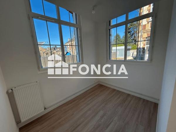 Location Appartement 3 pièces 60.3 m² - 5 BOULEVARD JULES FERRY Louviers 27400