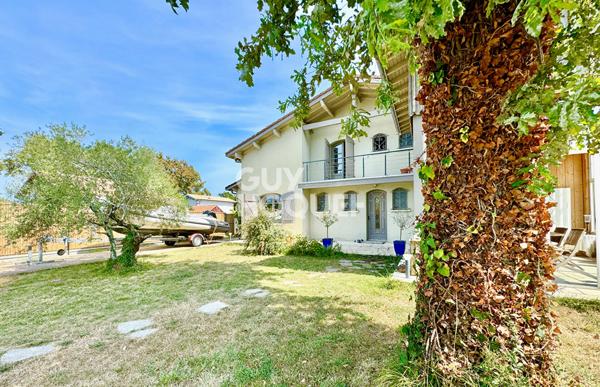 Maison familiale aux beaux volumes à La Teste-de-Buch