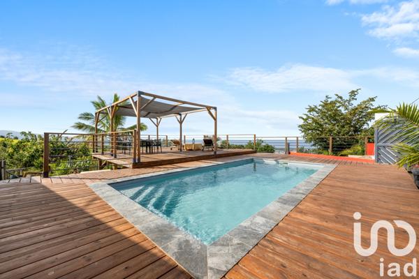 Maison à vendre 7 pièces 190 m² L'Étang-Salé