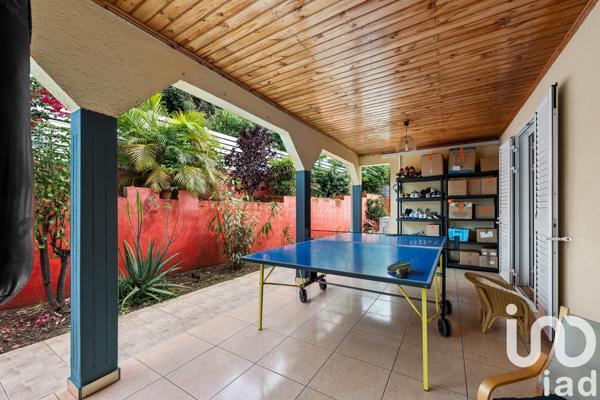 Maison à vendre 7 pièces 190 m² L'Étang-Salé