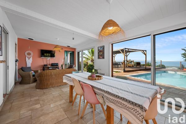 Maison à vendre 7 pièces 190 m² L'Étang-Salé