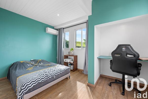 Maison à vendre 7 pièces 190 m² L'Étang-Salé