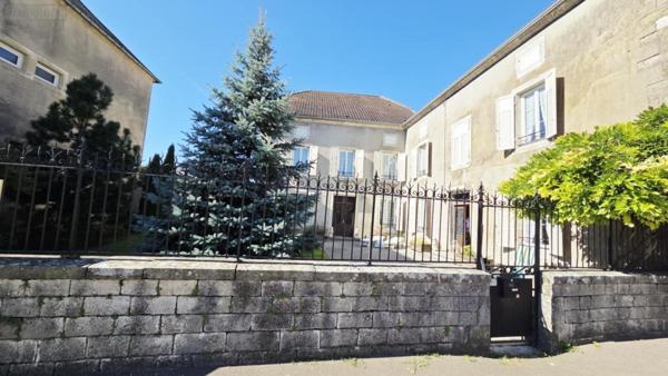 Maison de maître à vendre à Cintrey en Haute-Saône (70120), ref :